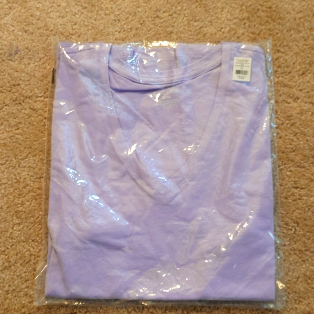 NWT Lord and Taylor T-shirt medium